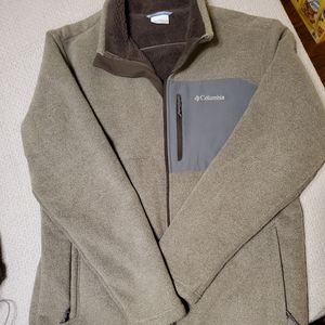 Mens size large columbia jacket